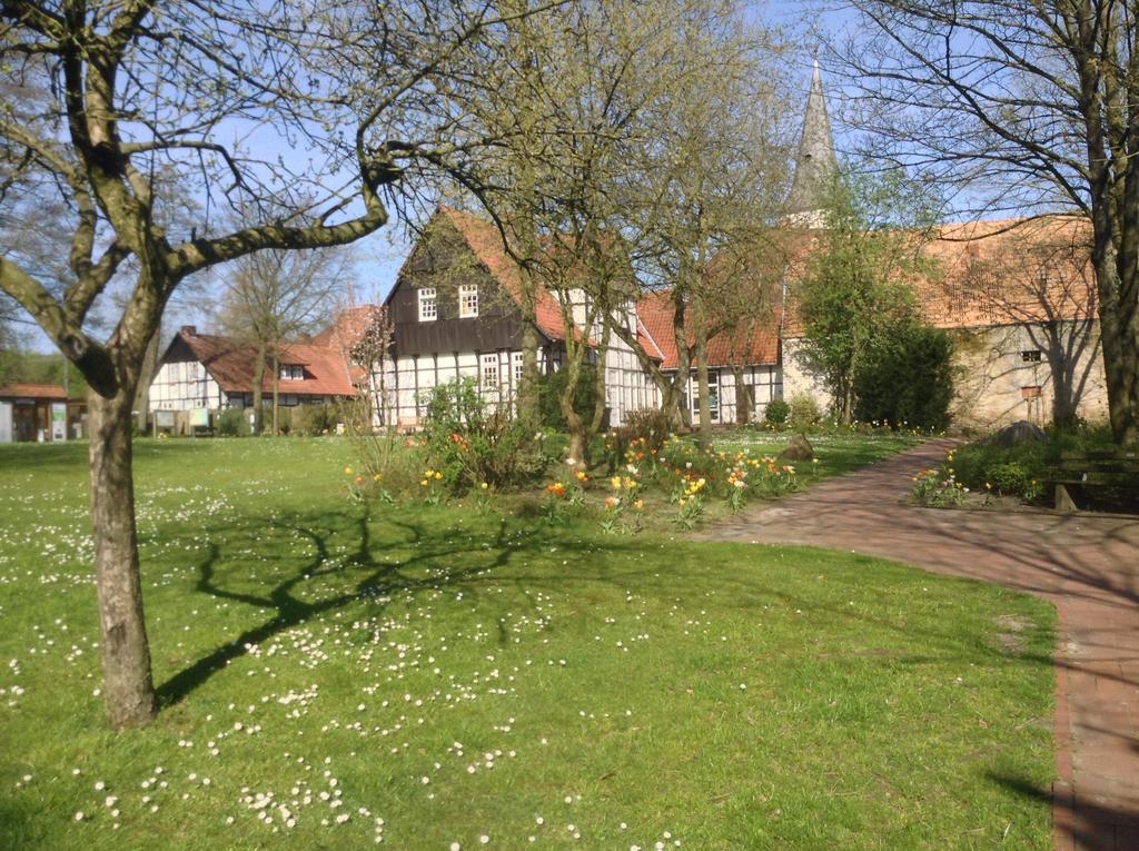 Gasthof Altes Farmhaus Und Apartment 리에넨 외부 사진
