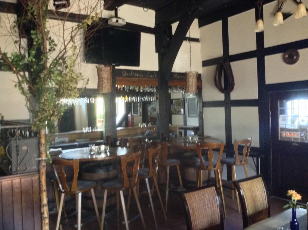Gasthof Altes Farmhaus Und Apartment 리에넨 외부 사진