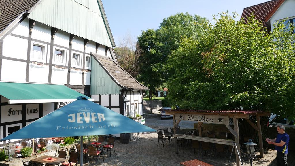 Gasthof Altes Farmhaus Und Apartment 리에넨 외부 사진
